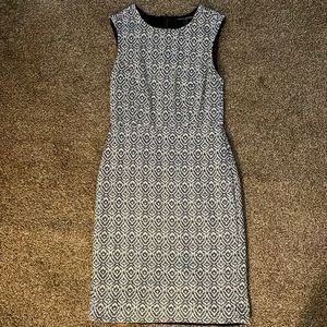Banana Republic gray and black shift dress Size 00P